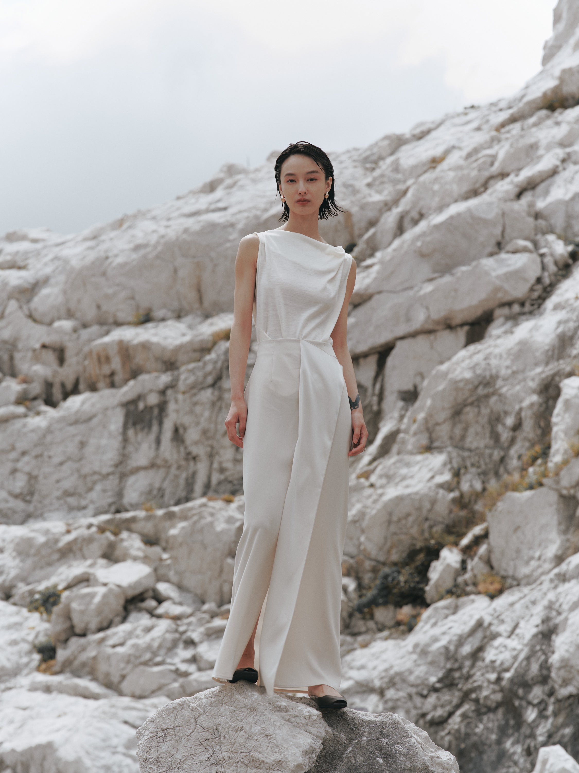 Drape Wool Sleeveless Tops(Ivory)