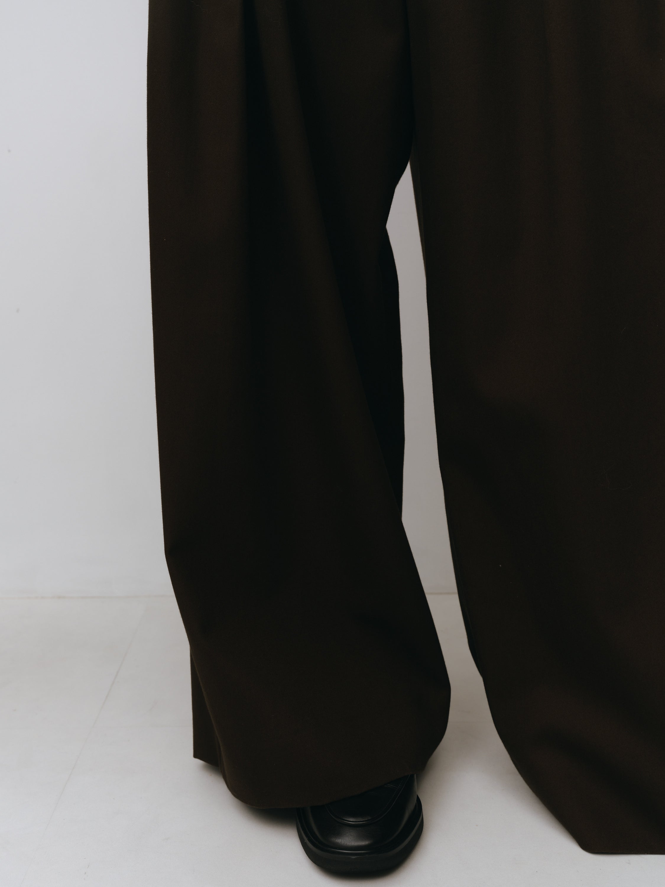 Cotton Three Tuck Wide Pants(Ink Brown)