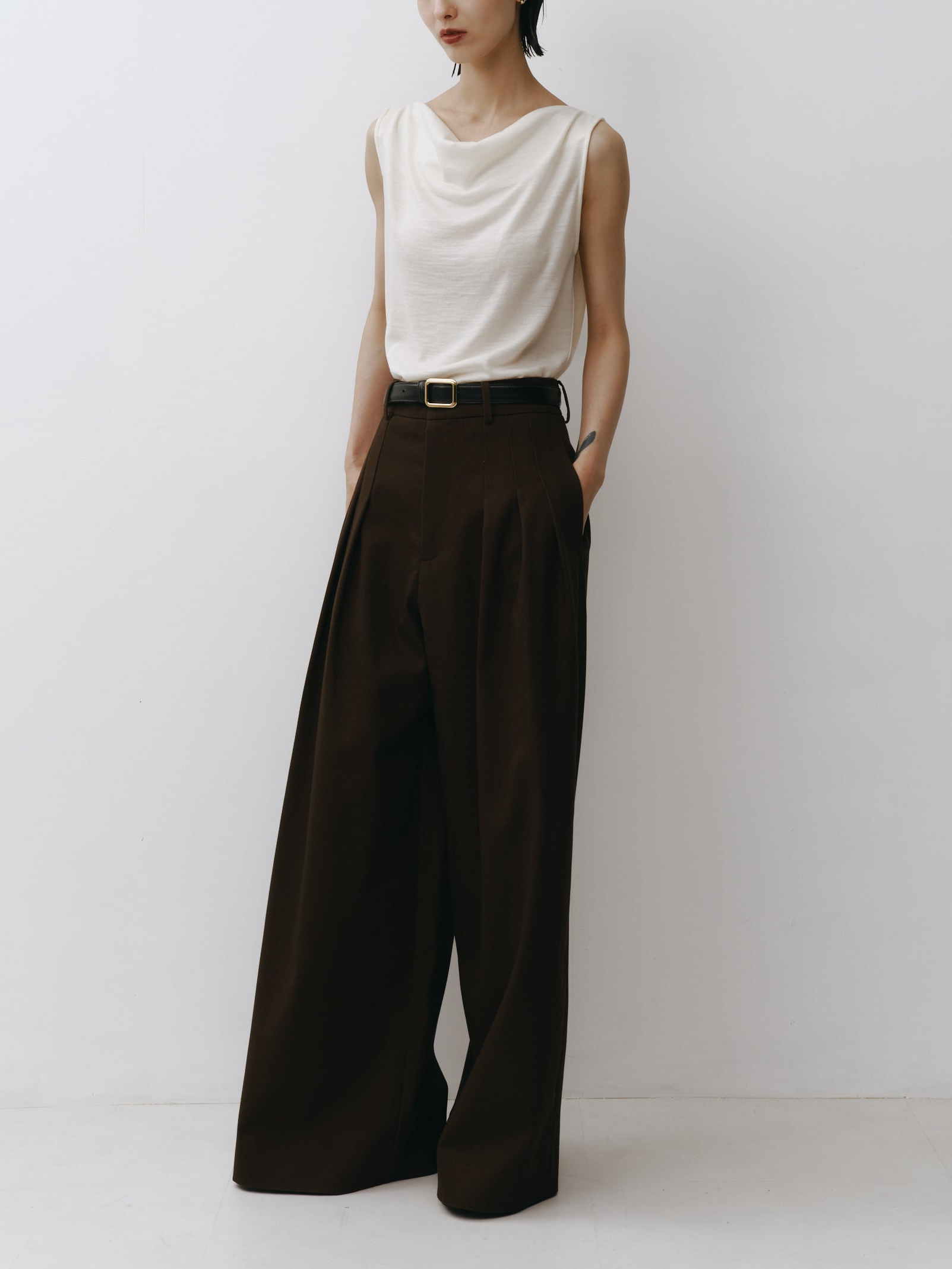 Drape Wool Sleeveless Tops(Ivory)