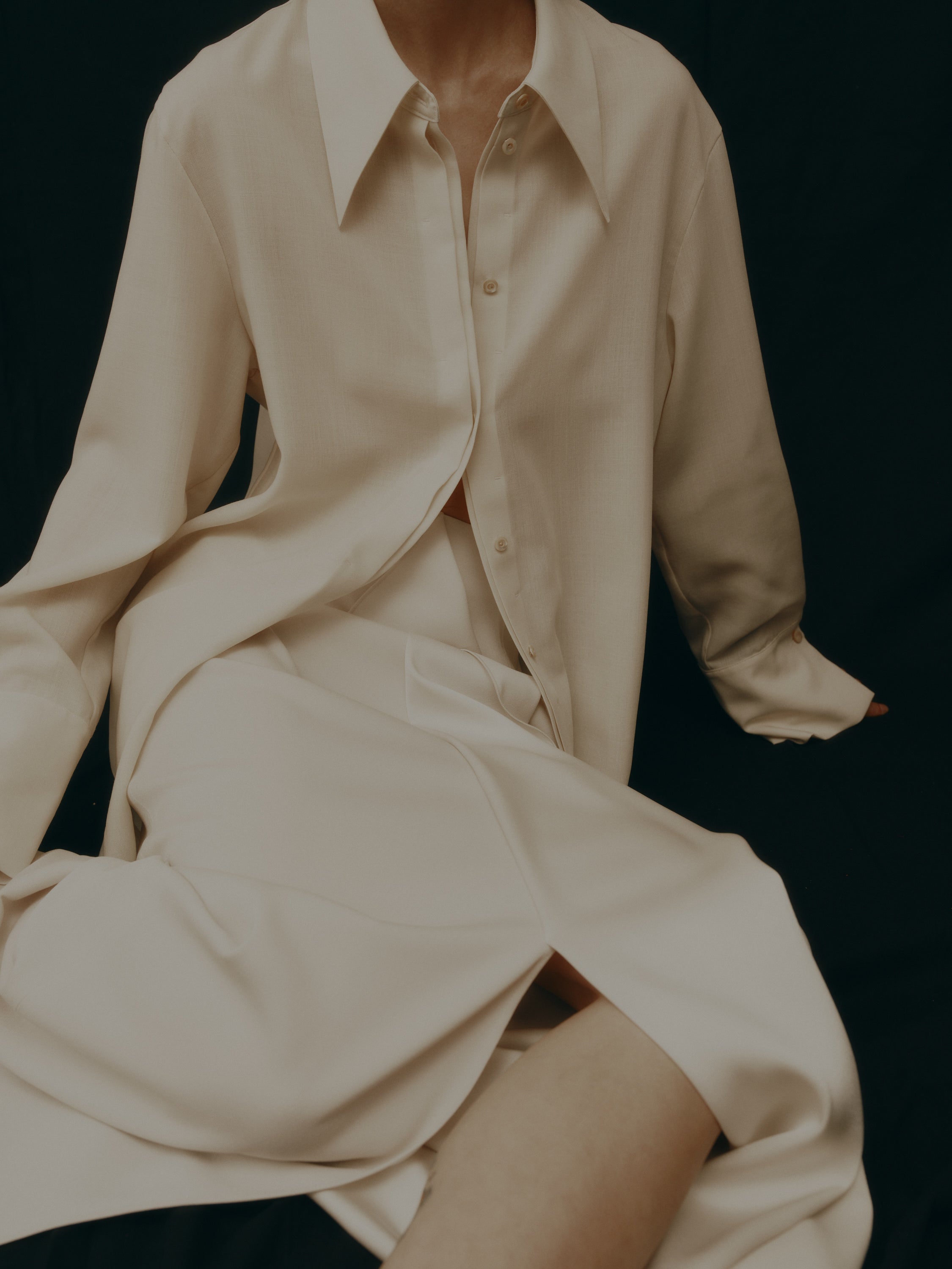 Triacetate Back Satin Skirt(Grayish Ivory)