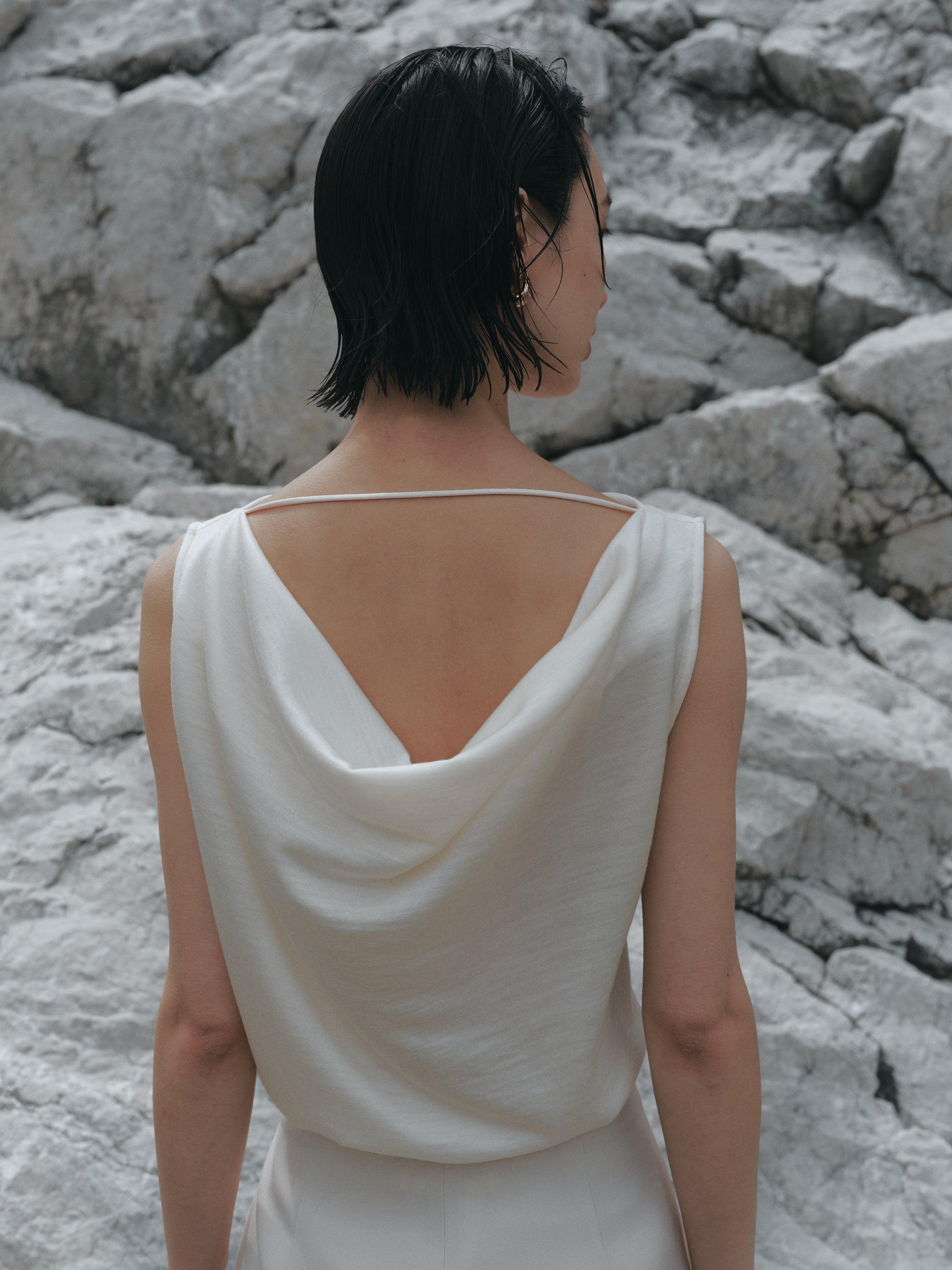 Drape Wool Sleeveless Tops(Ivory)