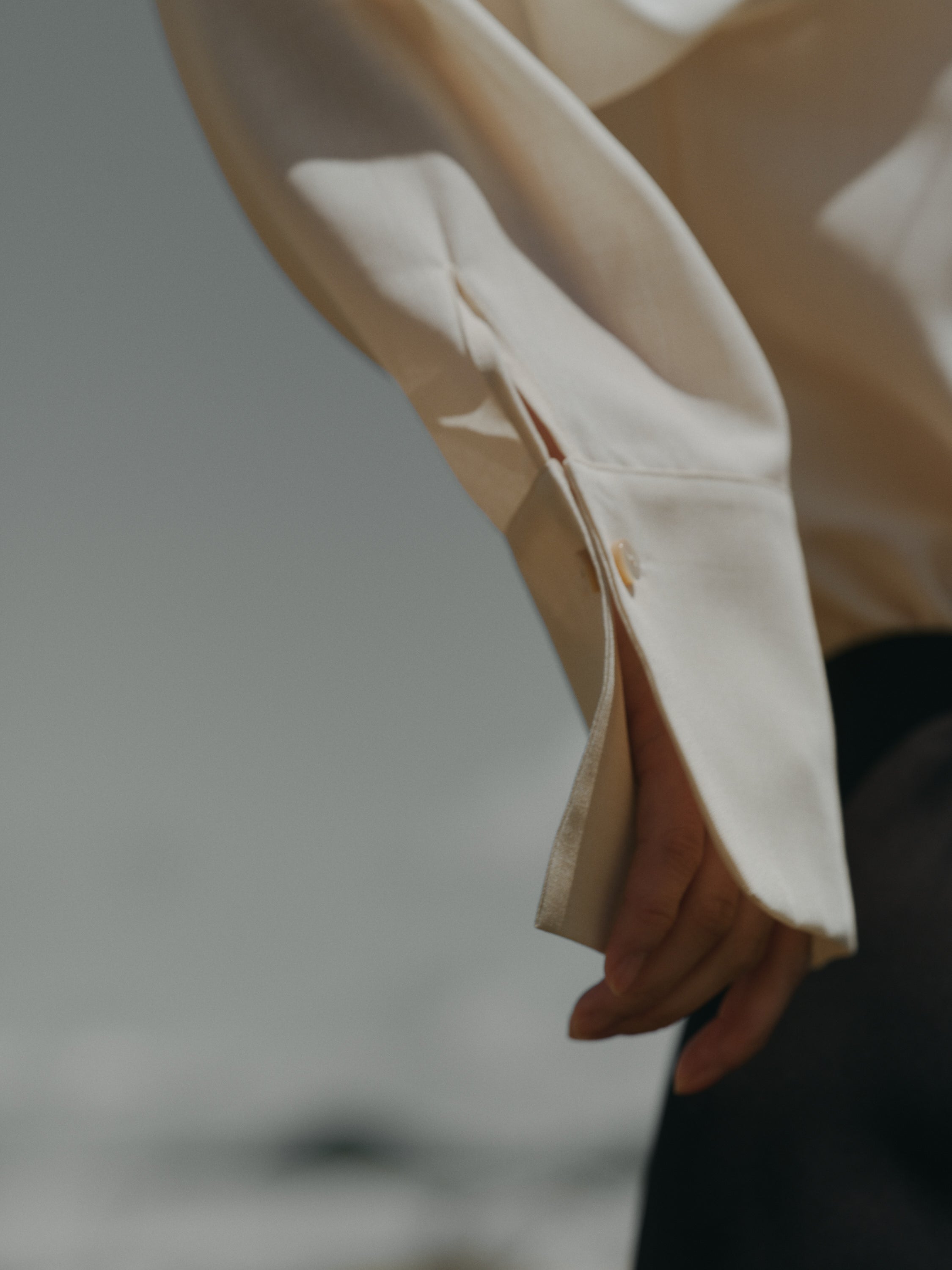 Triacetate Wool Sheer Voile Shirt(Grayish Ivory)
