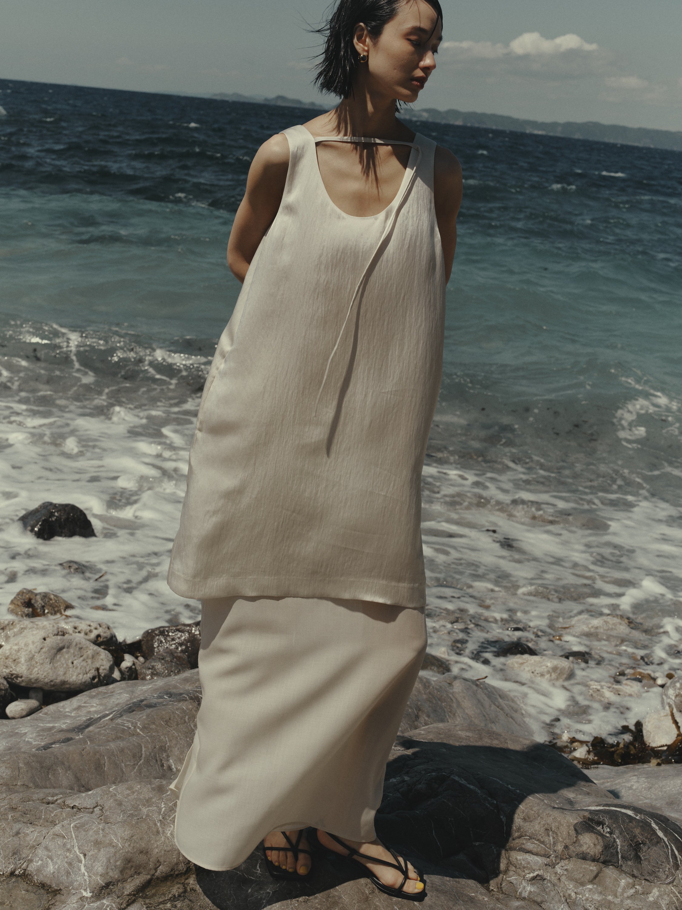 Triacetate Wool Hem Sheer Dress(Grayish Ivory)