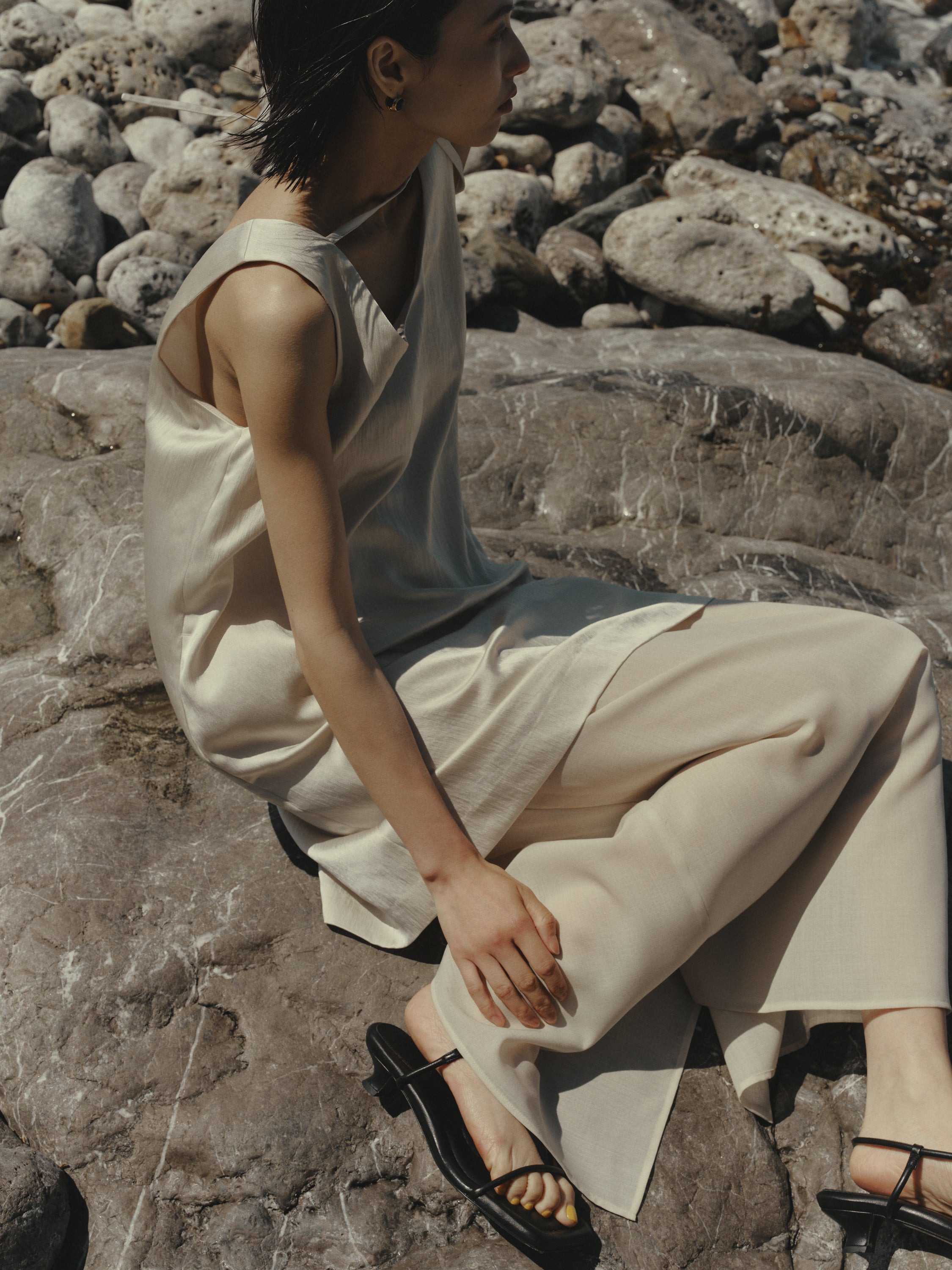 Triacetate Wool Hem Sheer Dress(Grayish Ivory)