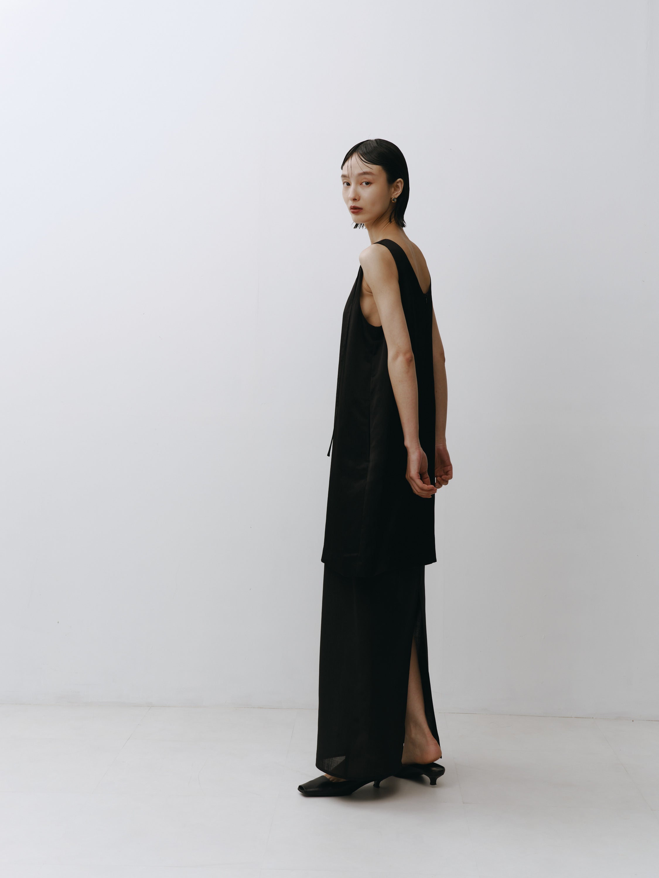 Triacetate Wool Hem Sheer Dress (Black)