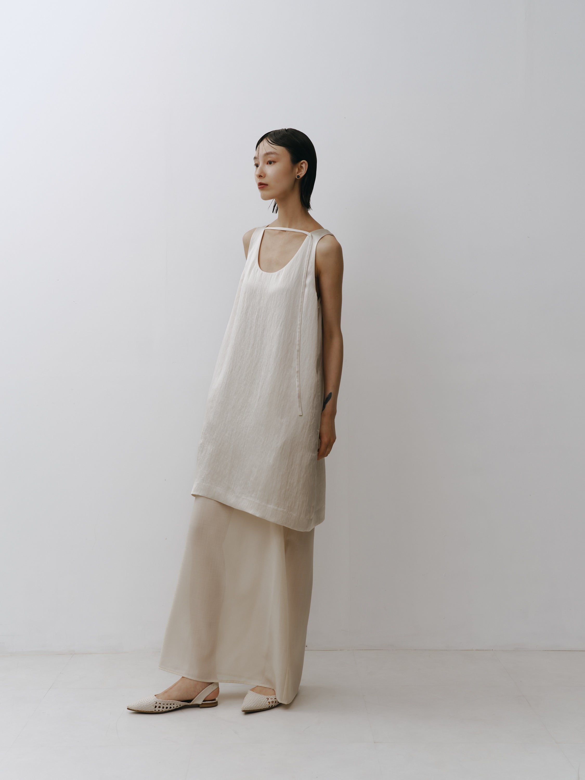 Triacetate Wool Hem Sheer Dress(Grayish Ivory)