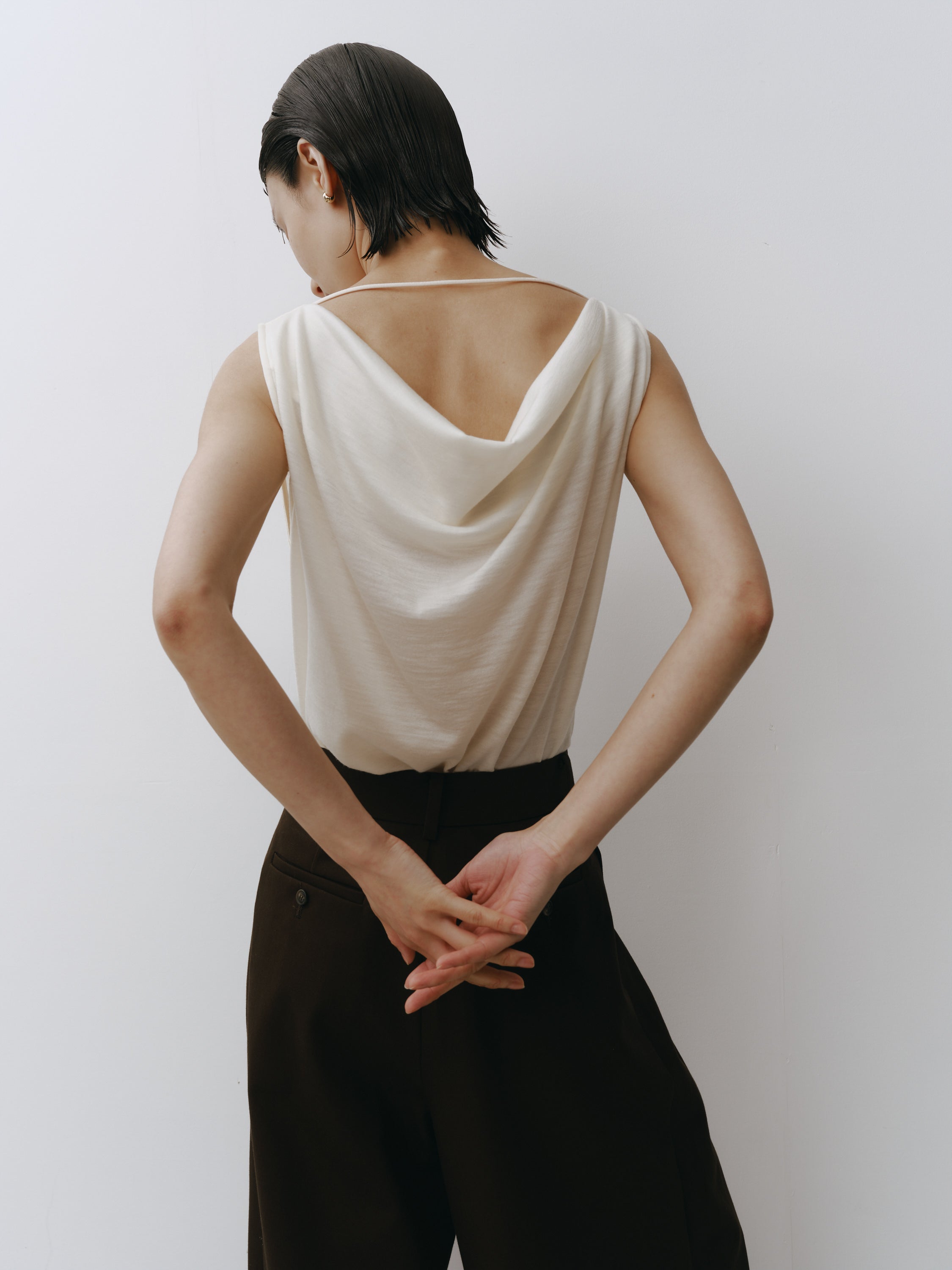 Drape Wool Sleeveless Tops(Ivory)