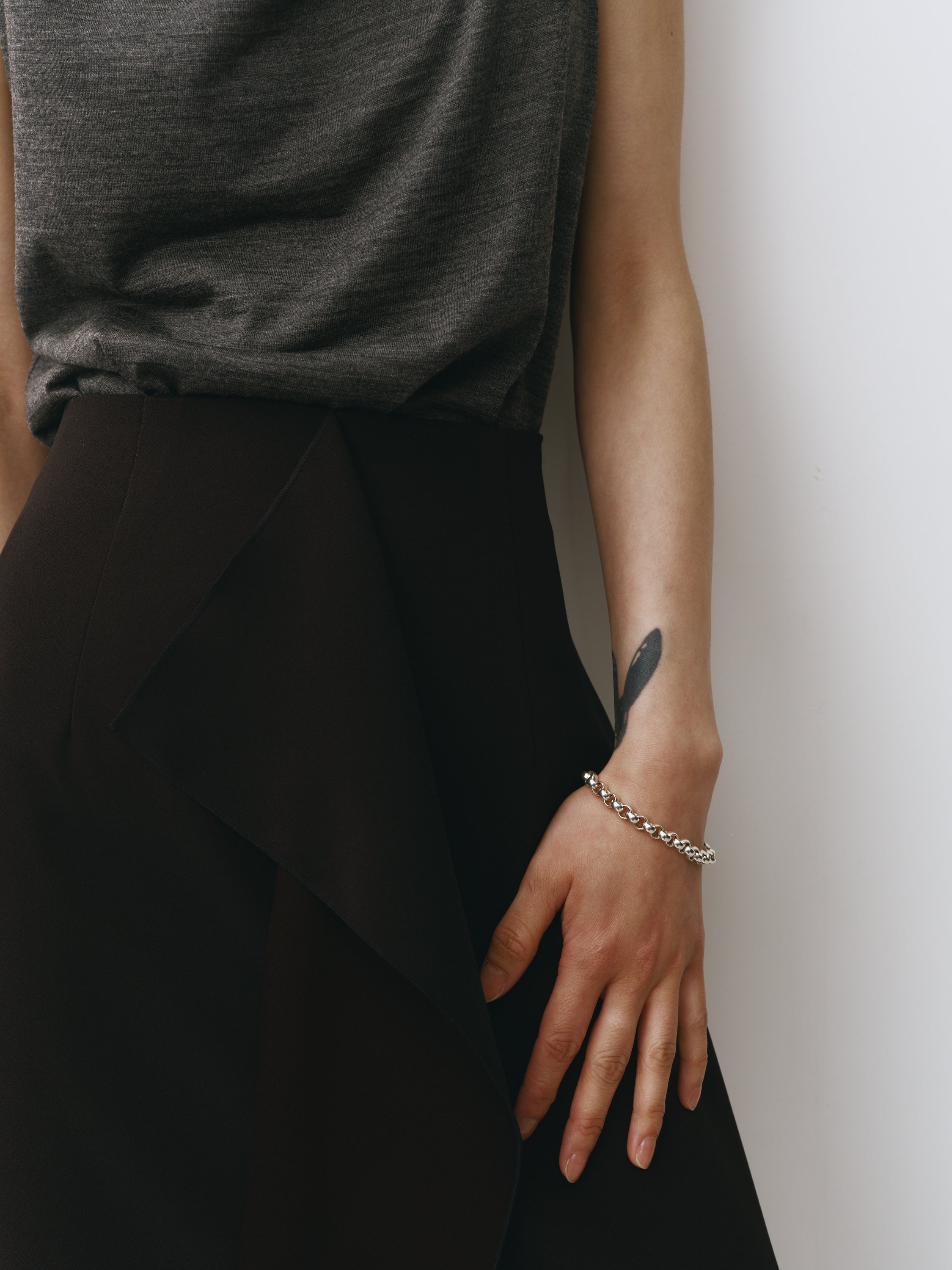 Triacetate Back Satin Skirt(Black)