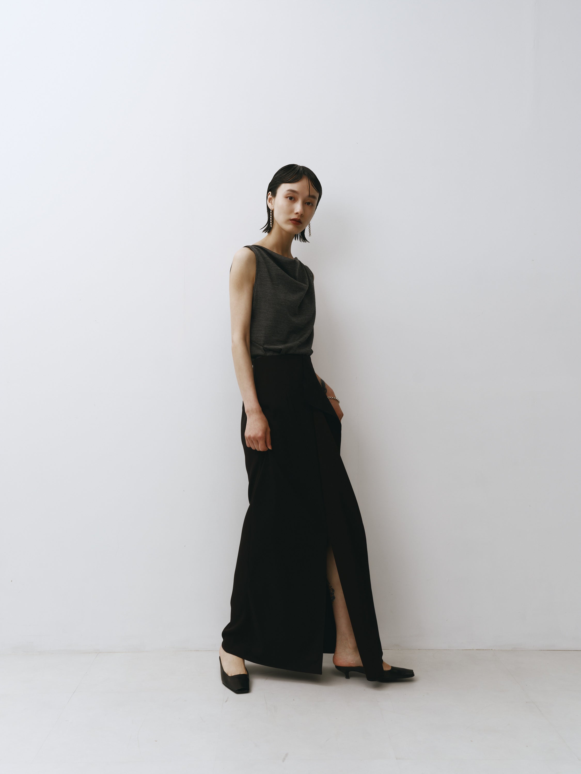 Triacetate Back Satin Skirt(Black)
