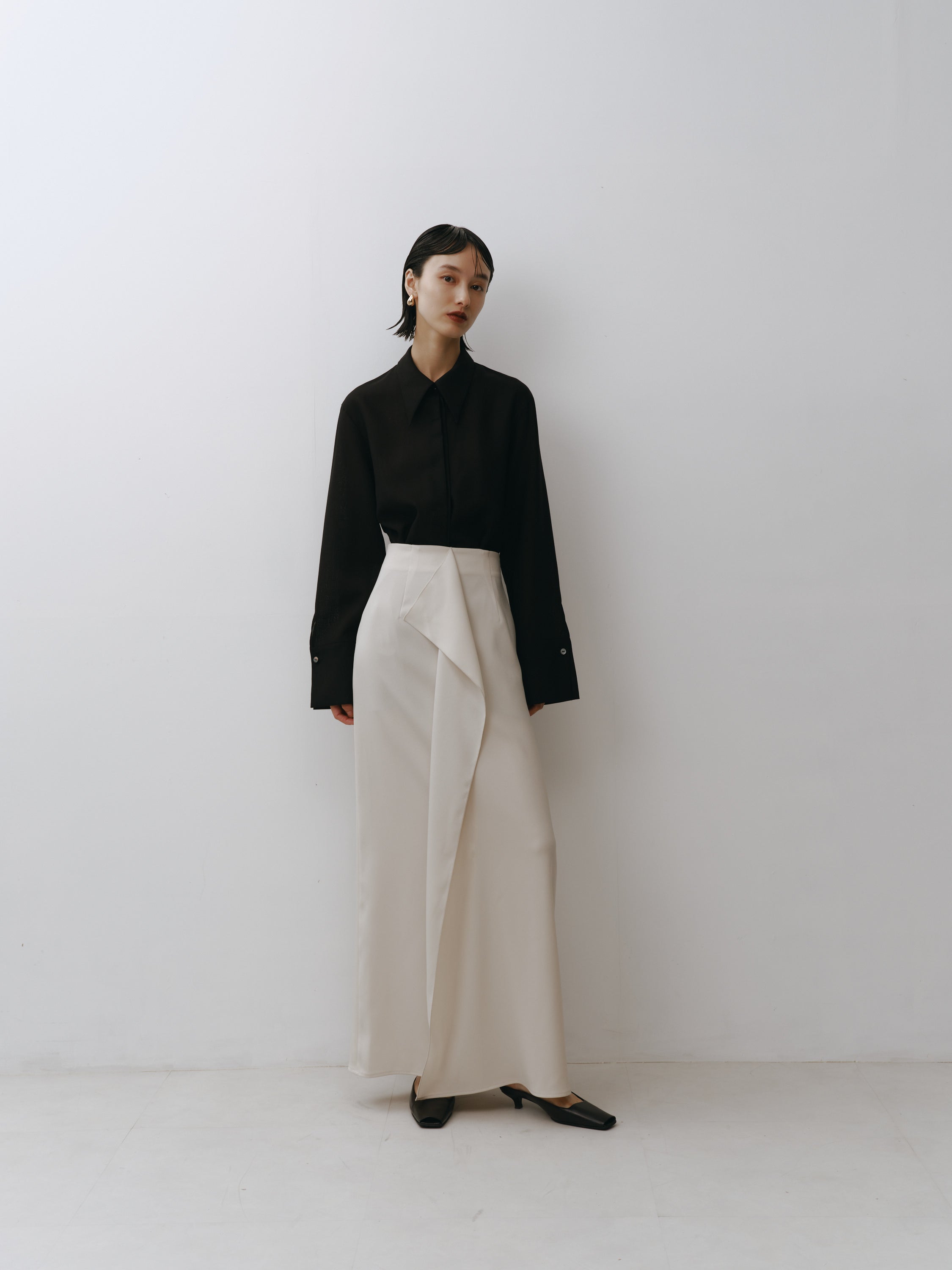 Triacetate Back Satin Skirt(Grayish Ivory)