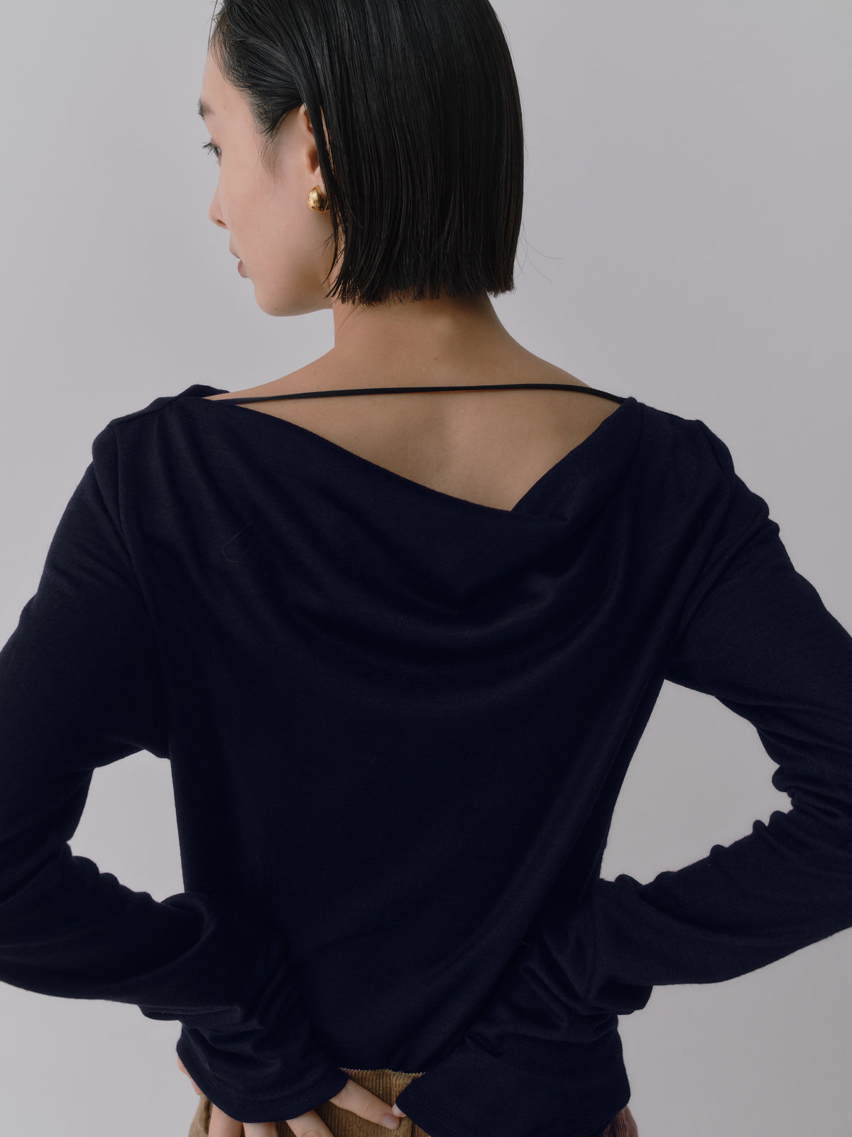 Wool Drape Long-Cuff Top／soft-drape［Violet Navy］