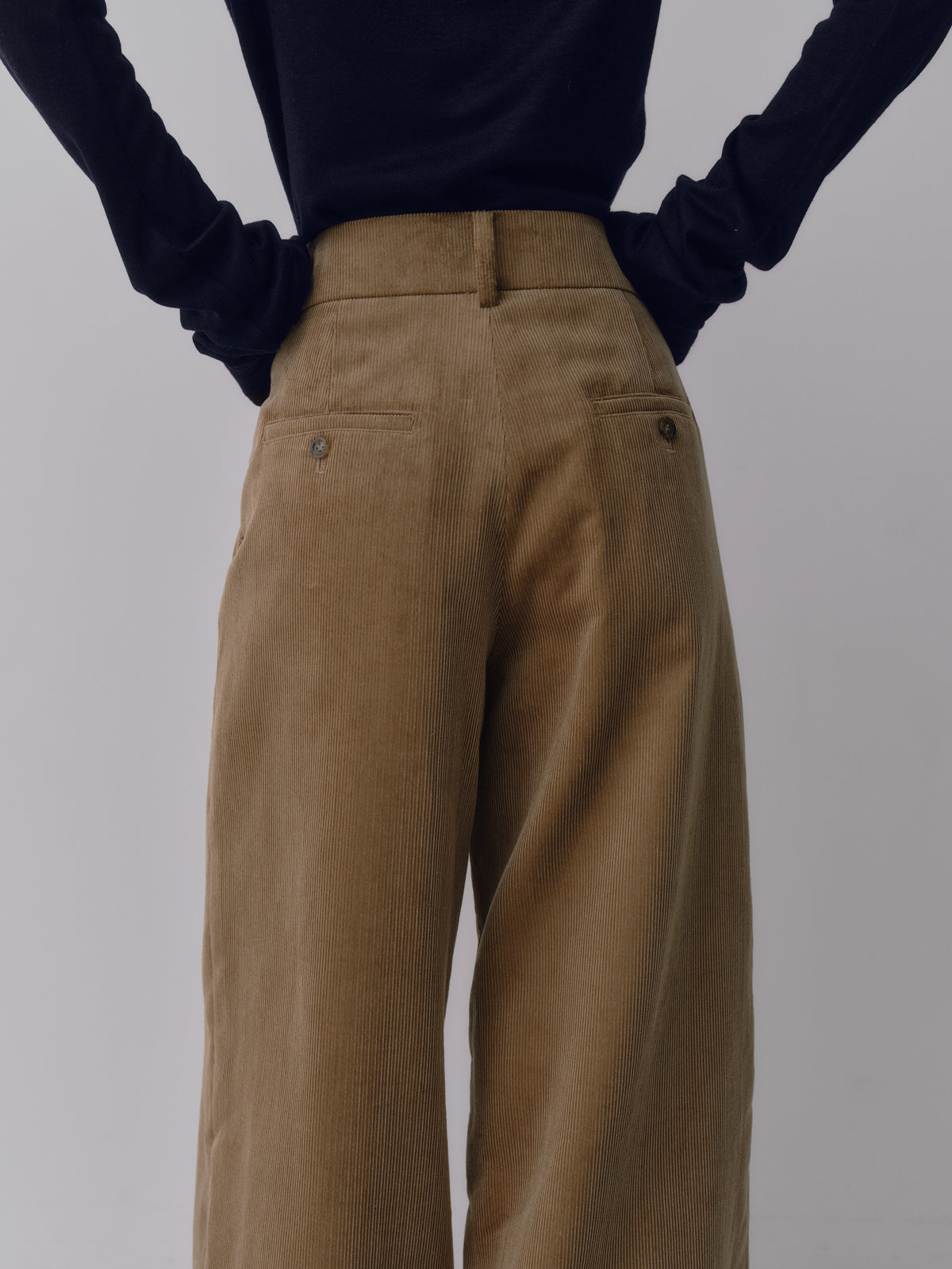 Corduroy Wide Straight Trousers/Brisbane Moss［Khaki Beige］