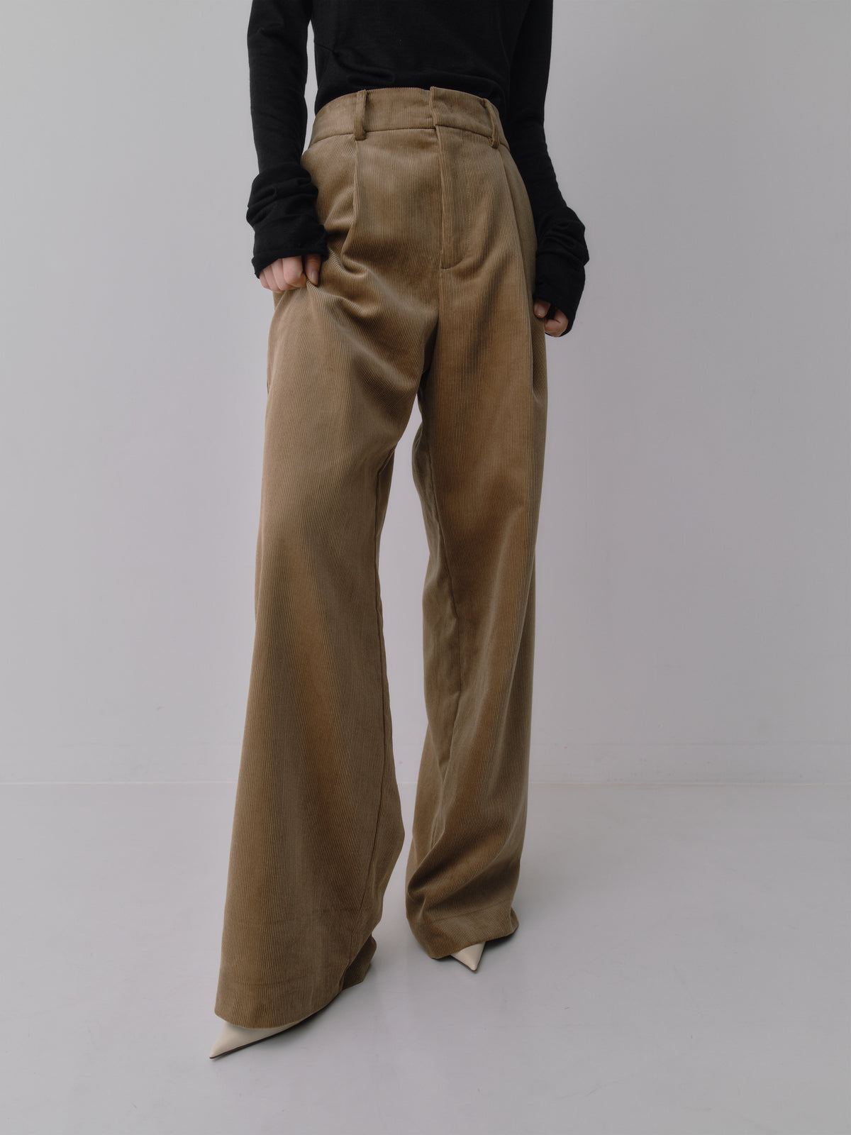 Corduroy Wide Straight Trousers/Brisbane Moss［Khaki Beige］