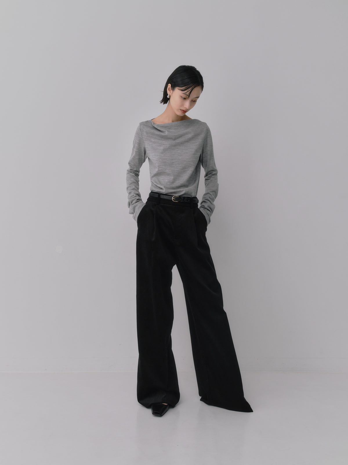 Corduroy Wide Straight Trousers/Brisbane Moss［Ink Black］