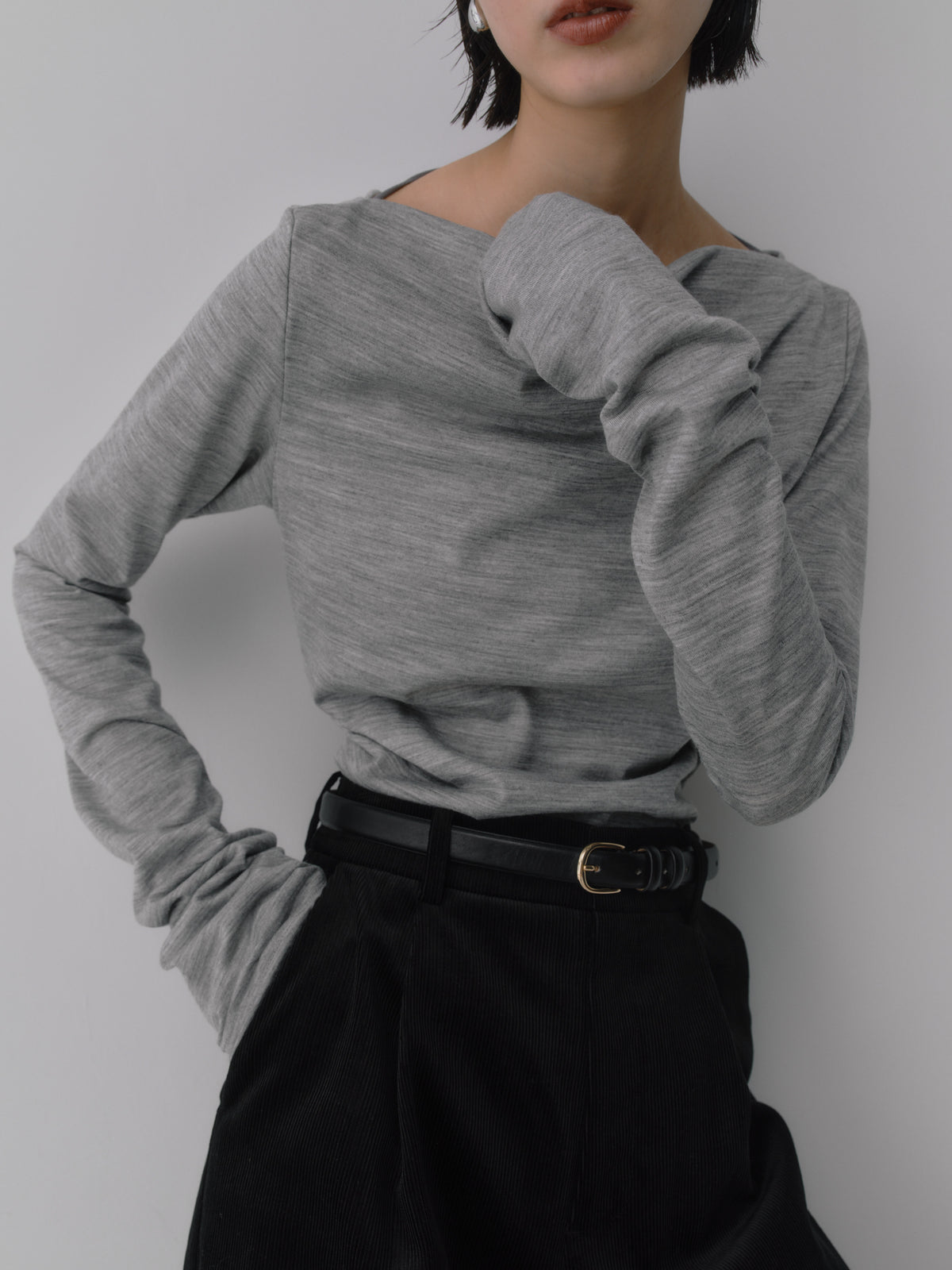 Wool Drape Long-Cuff Top ／ structured-drape［Top Light Gray］