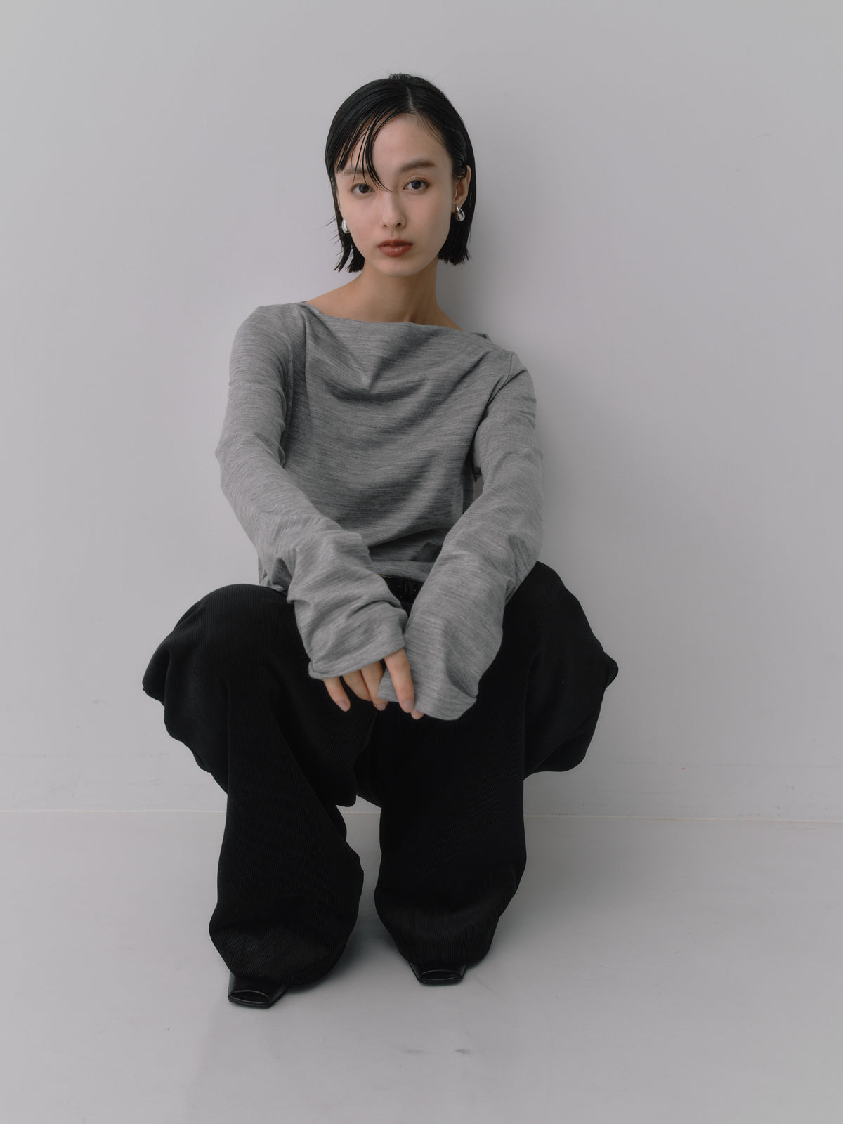Wool Drape Long-Cuff Top ／ structured-drape［Top Light Gray］