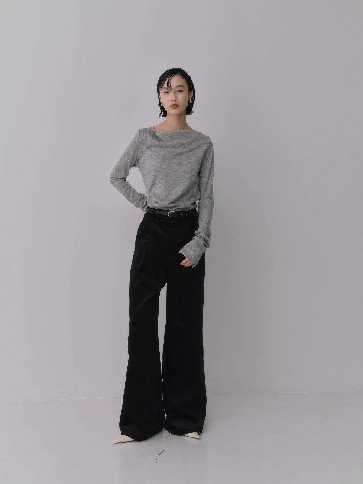 Wool Drape Long-Cuff Top ／ structured-drape［Top Light Gray］