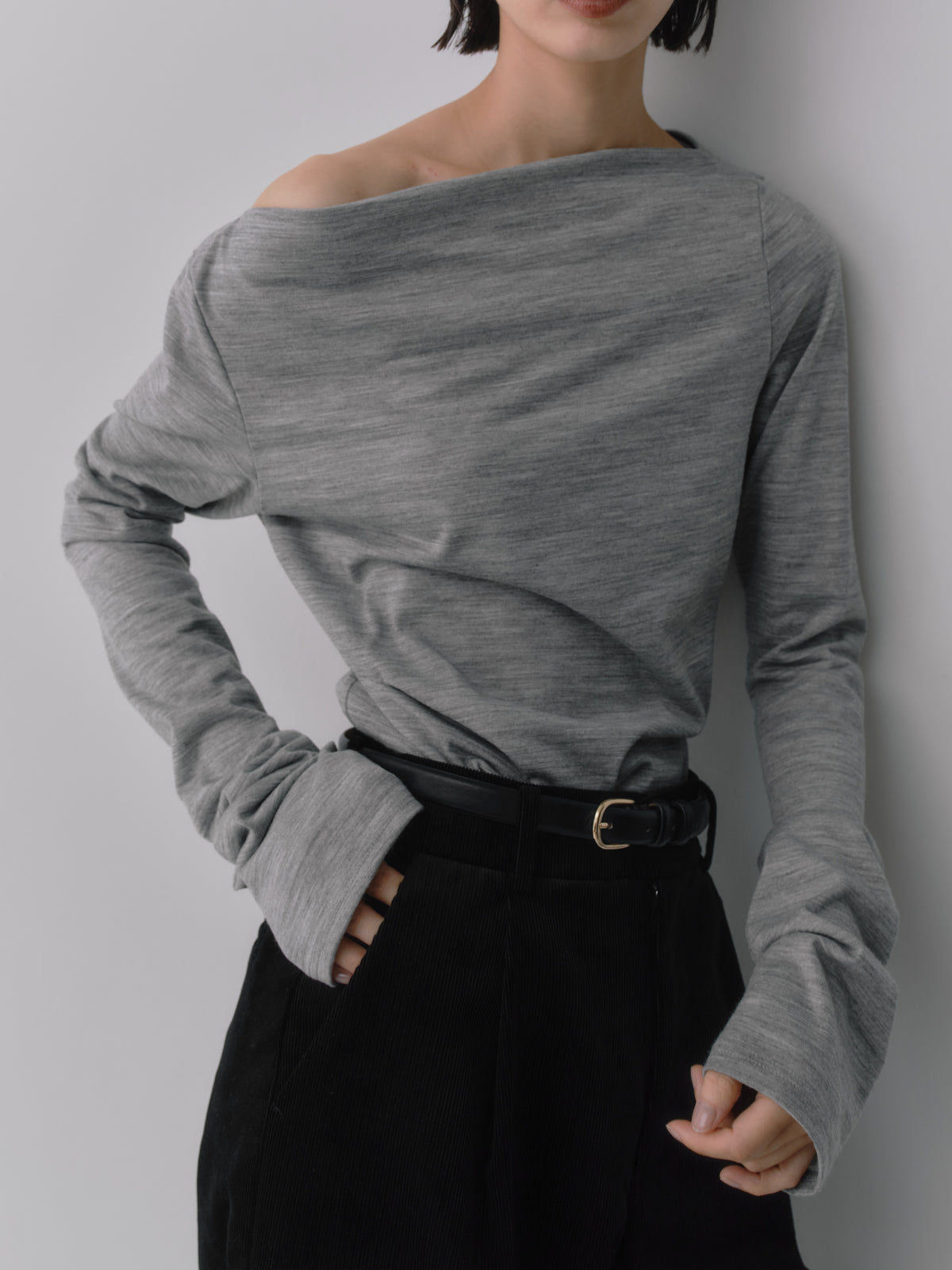 Wool Drape Long-Cuff Top ／ structured-drape［Top Light Gray］
