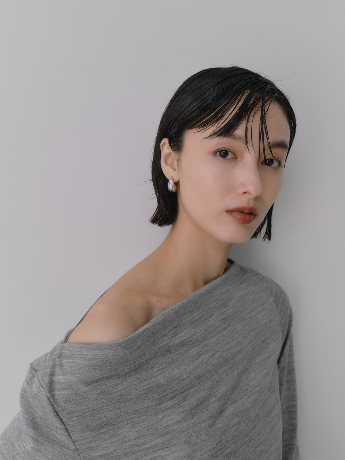 Wool Drape Long-Cuff Top ／ structured-drape［Top Light Gray］