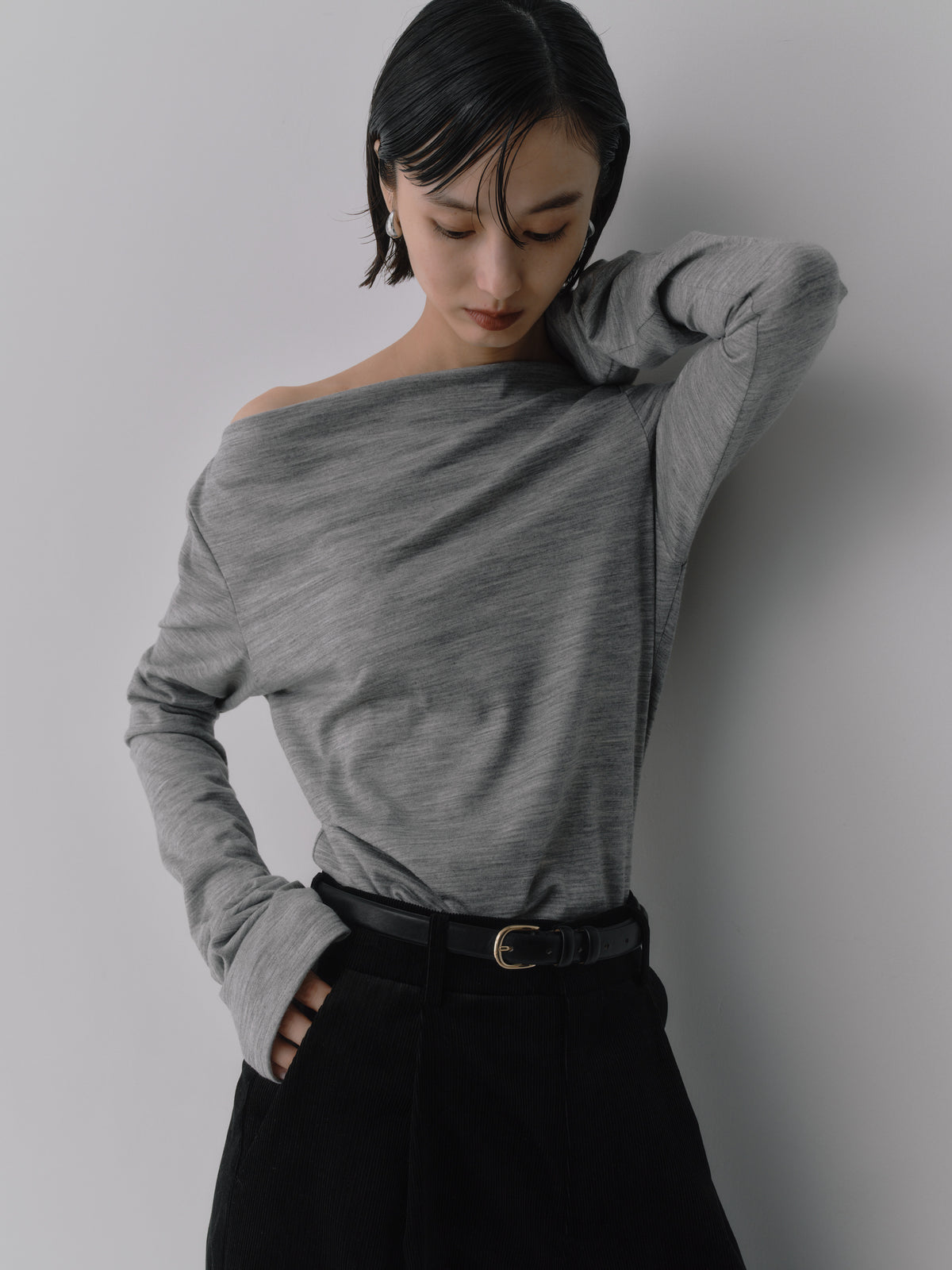 Wool Drape Long-Cuff Top ／ structured-drape［Top Light Gray］
