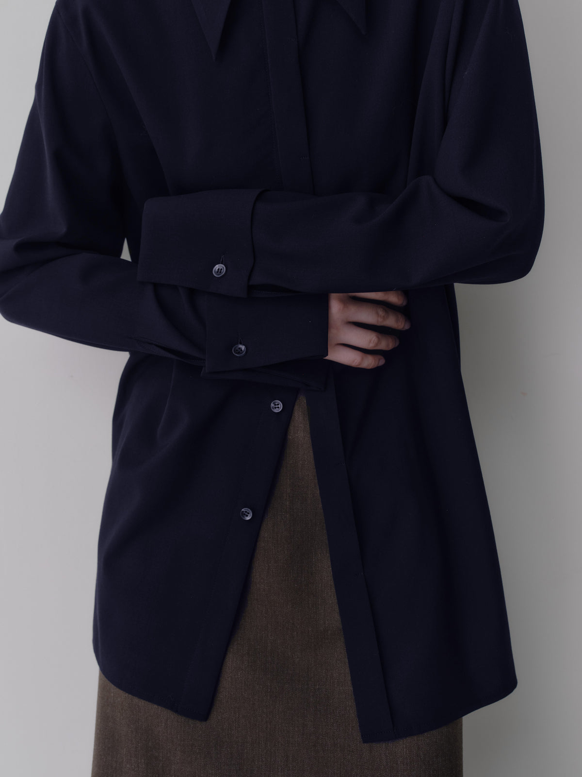 Silky Wool Dress Shirt［Navy］