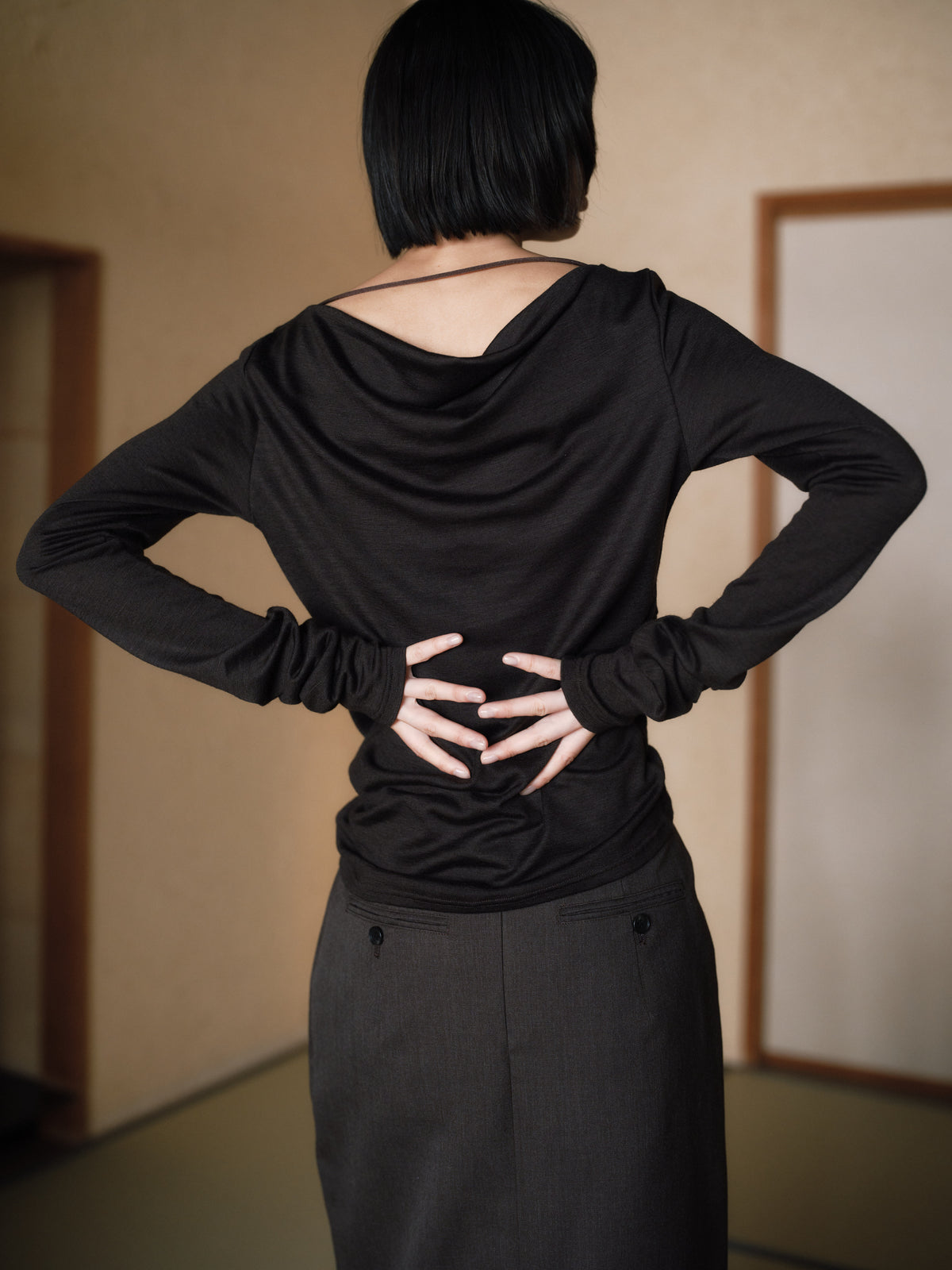 Wool Drape Long-Cuff Top／soft-drape［Violet Navy］